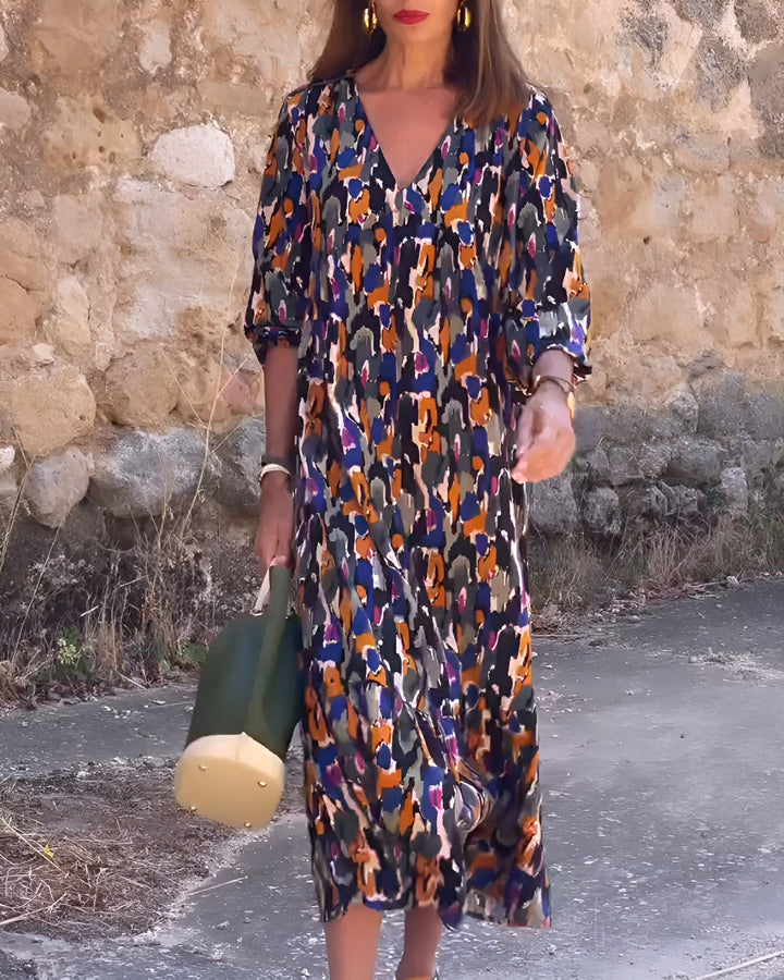 Sadie | Long V-neck dress with retro pattern
