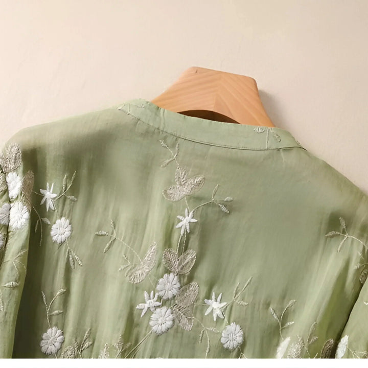 Nora | Shirt Embroidered Flowers