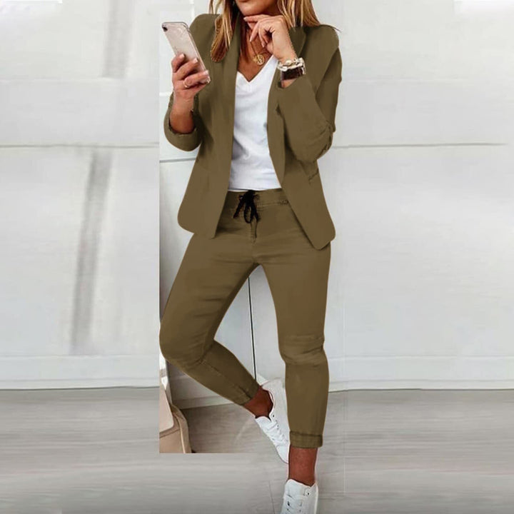 Nicole | Sophisticated Ensemble