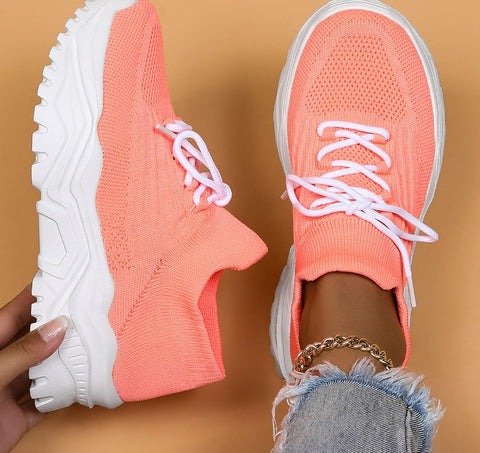 Breathable women's trainers with extra foot support