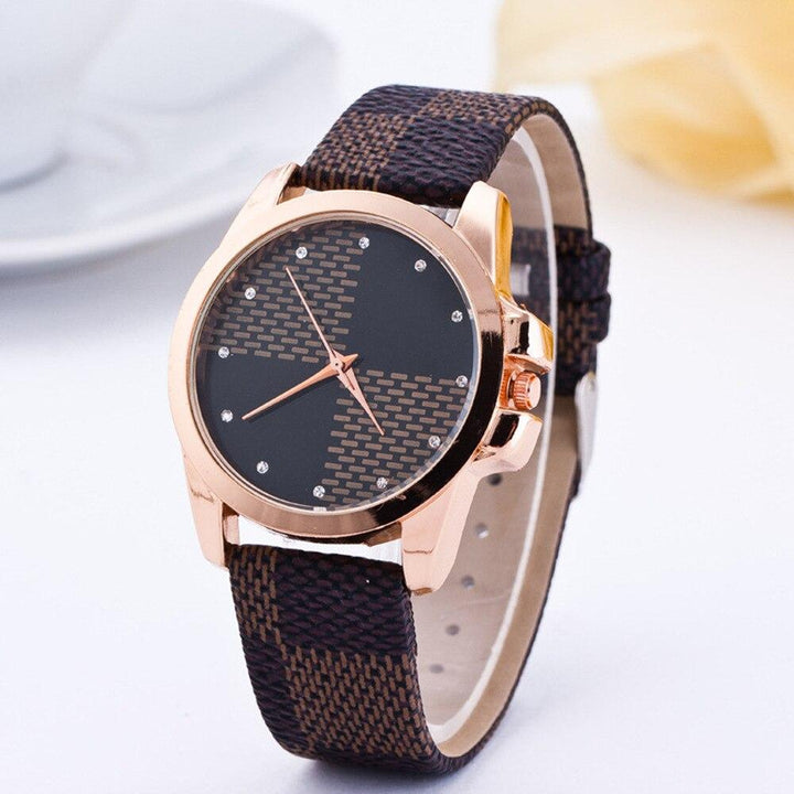 Timeless watch with modern flair