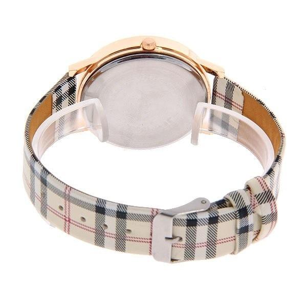 Timeless watch with modern flair