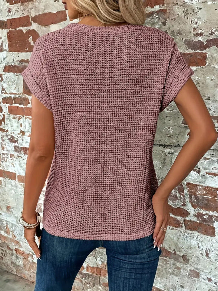Phoebe | Sweetheart Round Neck T-Shirt